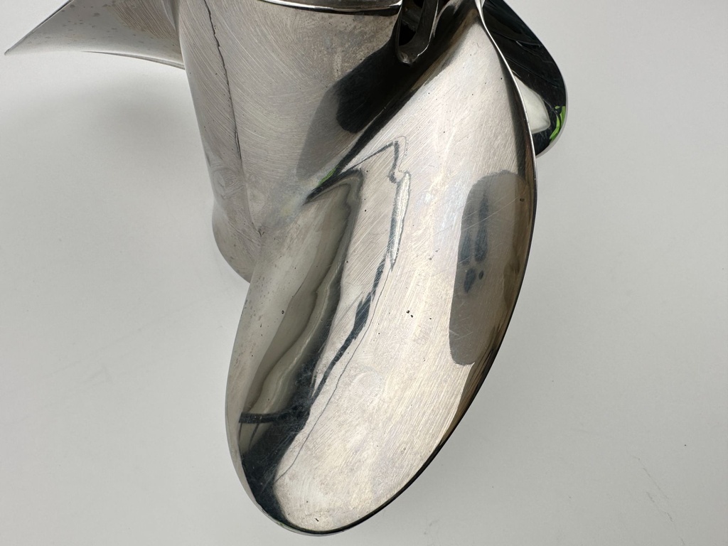 Mercury Quicksilver Stainless Steel Propeller Laser 14 x 23P RH Standard 48-11074A40