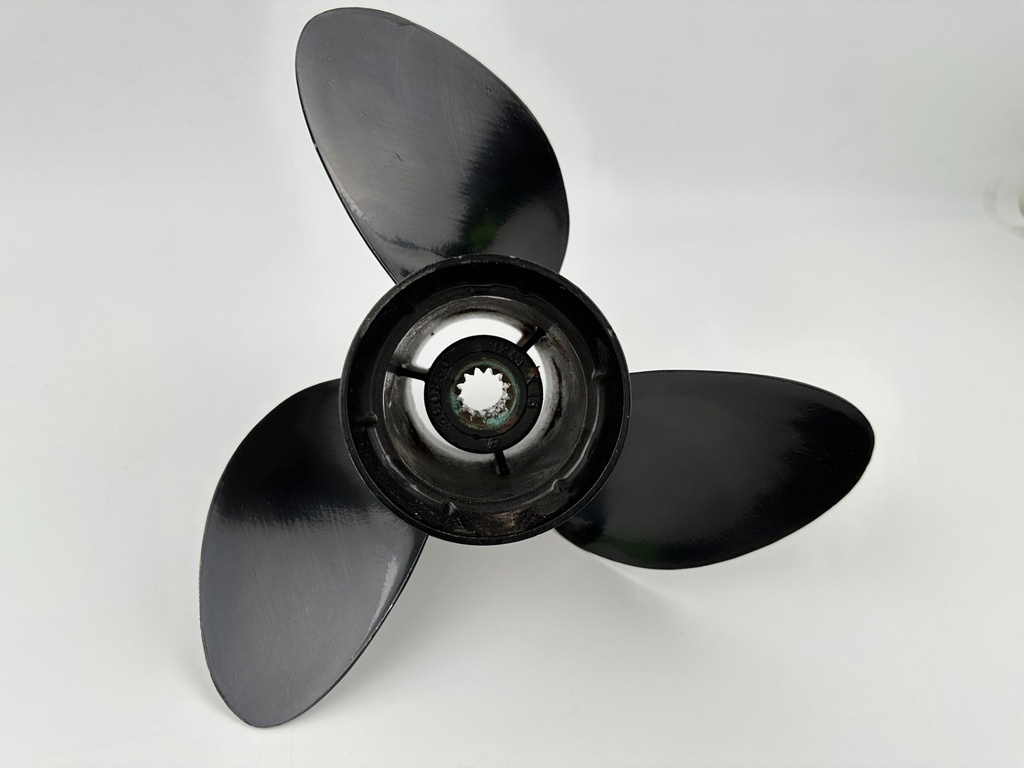 Evinrude Johnson 12 1/4 x 15P Propeller RH Standard 390850 OMC