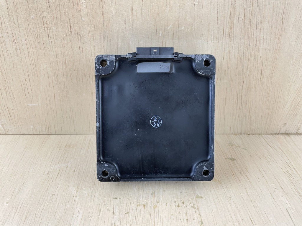 2001 Mercury 250HP 2 Stroke EFI Outboard Engine Control Unit ECM ECU 830046 B