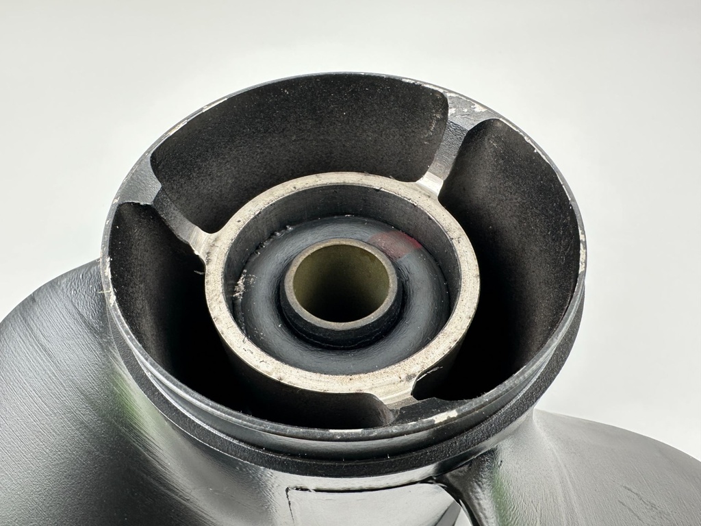 Evinrude Johnson 14 1/4 x 21P Propeller LH Counter 390822 OMC