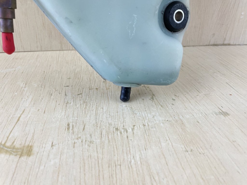 2001 Mercury 250HP 2 Stroke EFI Oil Tank Reservoir 1270 830889A1