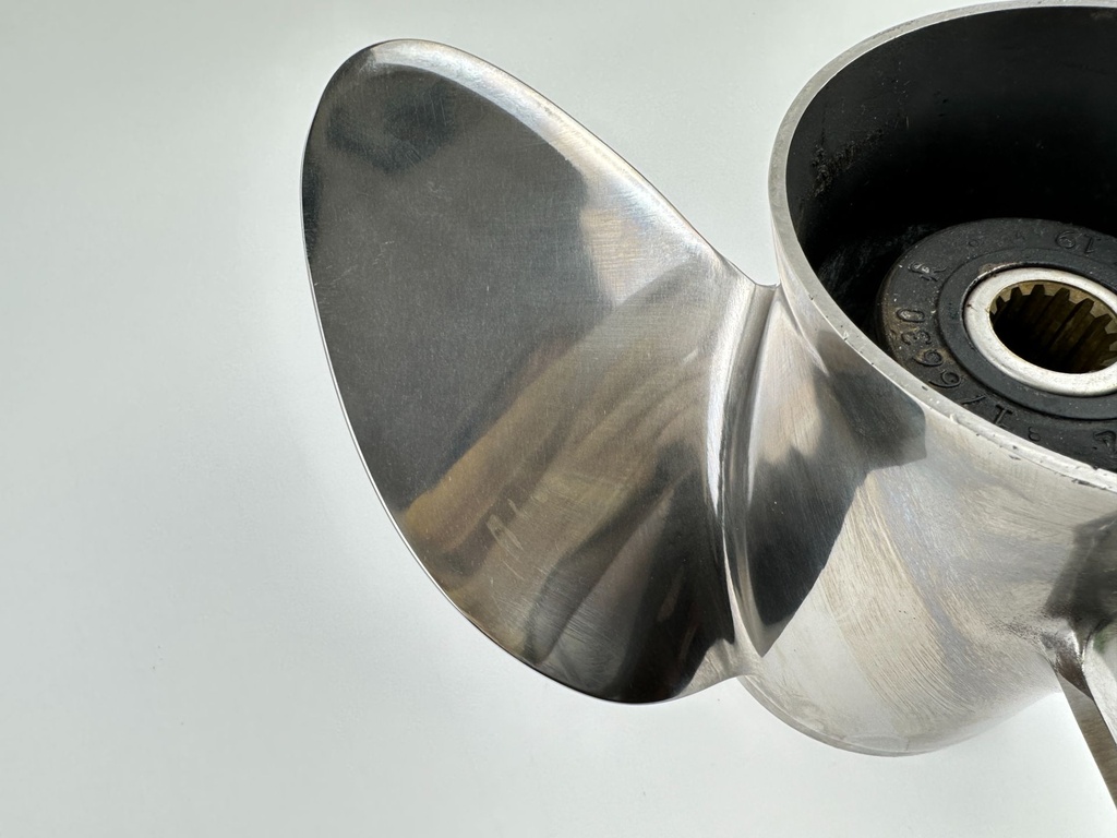 Evinrude Johnson Stainless Steel Viper Propeller LH Counter 14 3/4 x 19P 176630