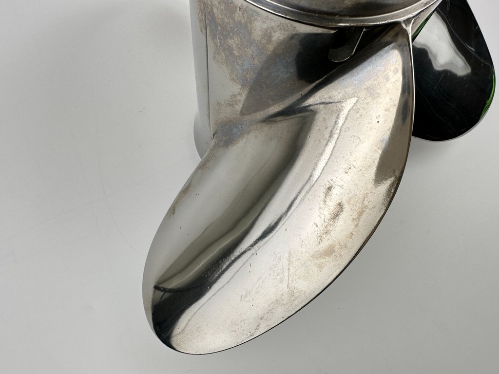 Mercury Quicksilver Laser Stainless Steel Propeller 14 x 23P RH Standard 48-11074-23