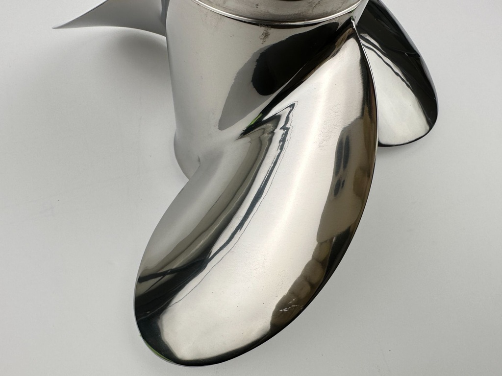 Evinrude Johnson Stainless Steel Propeller Rebel 15 x 21P RH Standard 763572