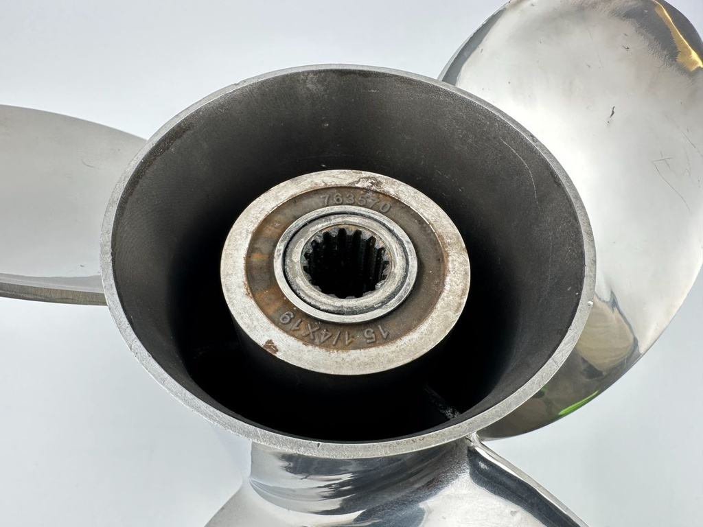 Evinrude Johnson Rebel Stainless Steel Propeller 15 1/4" x 19P RH Standard 763570