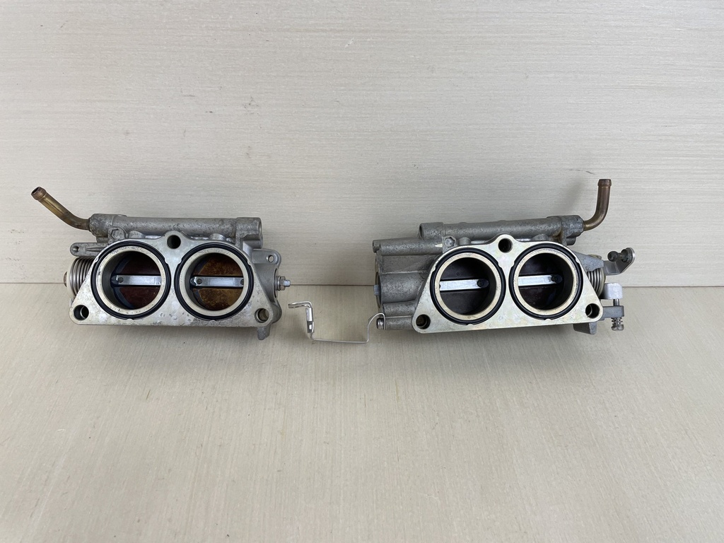 2005 Yamaha 115HP 4 Stroke Outboard Intake Throttle Body Assembly Set 68V-13751-01-00