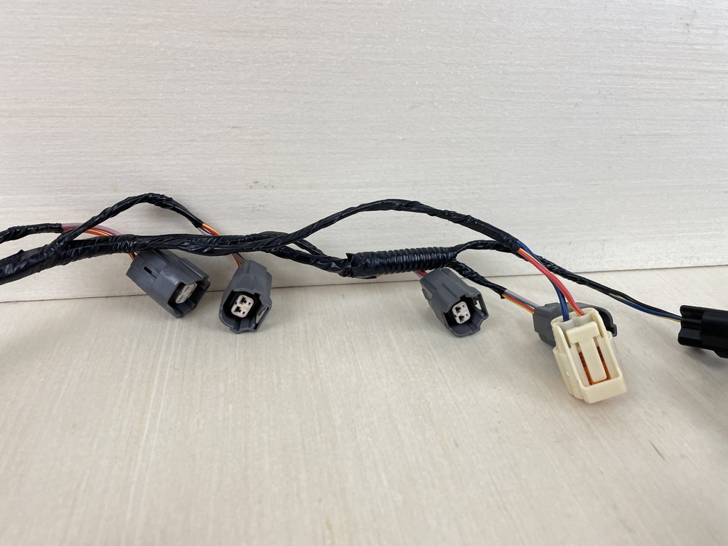 2005 Yamaha 115HP 4 Stroke Outboard Engine Wire Harness Assembly 68V-82590-40-00