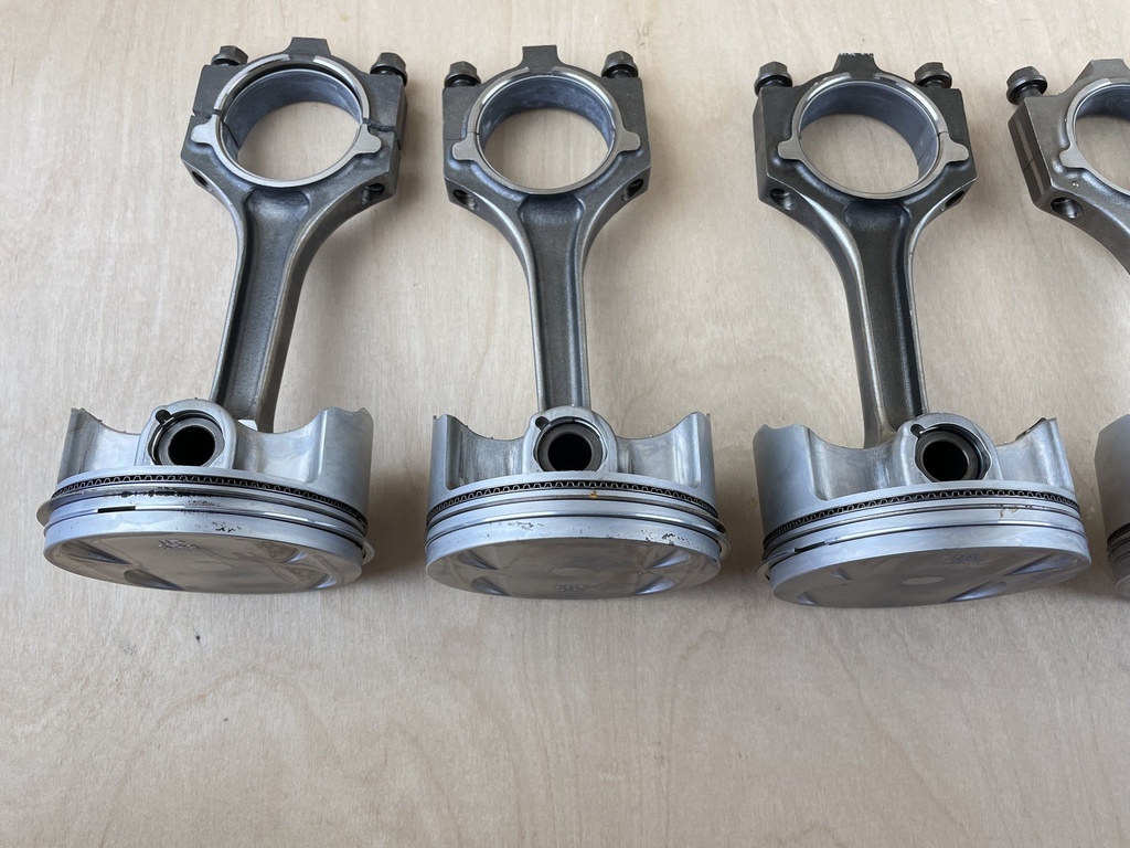 2006 Yamaha 250HP 4 Stroke Outboard Standard Piston Assembly Set 6P2-11631-01-93