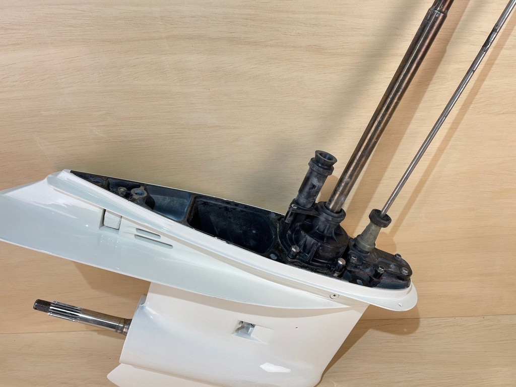 Evinrude Etec 115HP V4 25" Lower Unit Gear Case