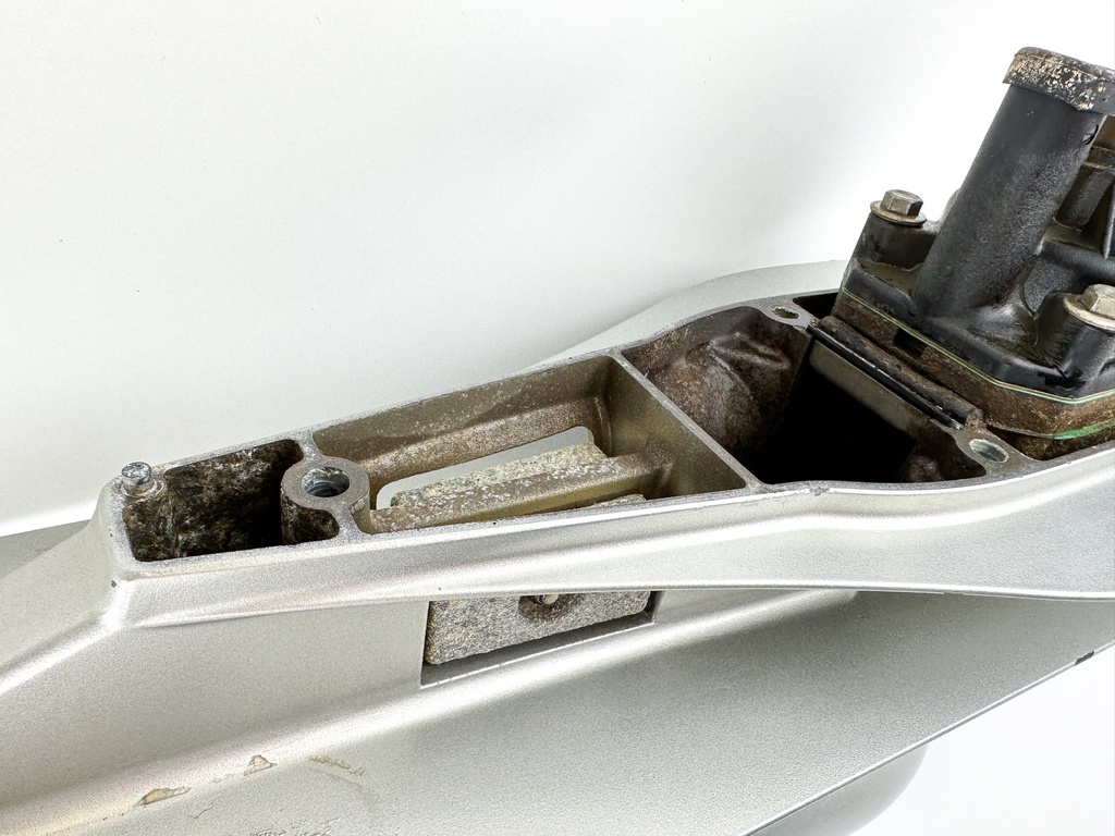 99 - 2006 Honda BF 75 90 HP Outboard 20" Long Lower Unit Gear Case