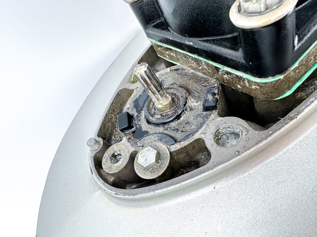 99 - 2006 Honda BF 75 90 HP Outboard 20" Long Lower Unit Gear Case