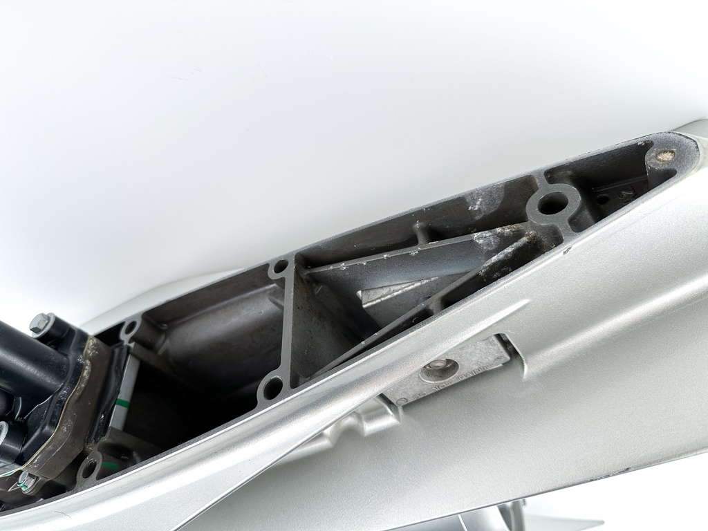 2002-05 Honda 200 225 HP 4 Stroke Outboard 25" XL Lower Unit Gear Case RH