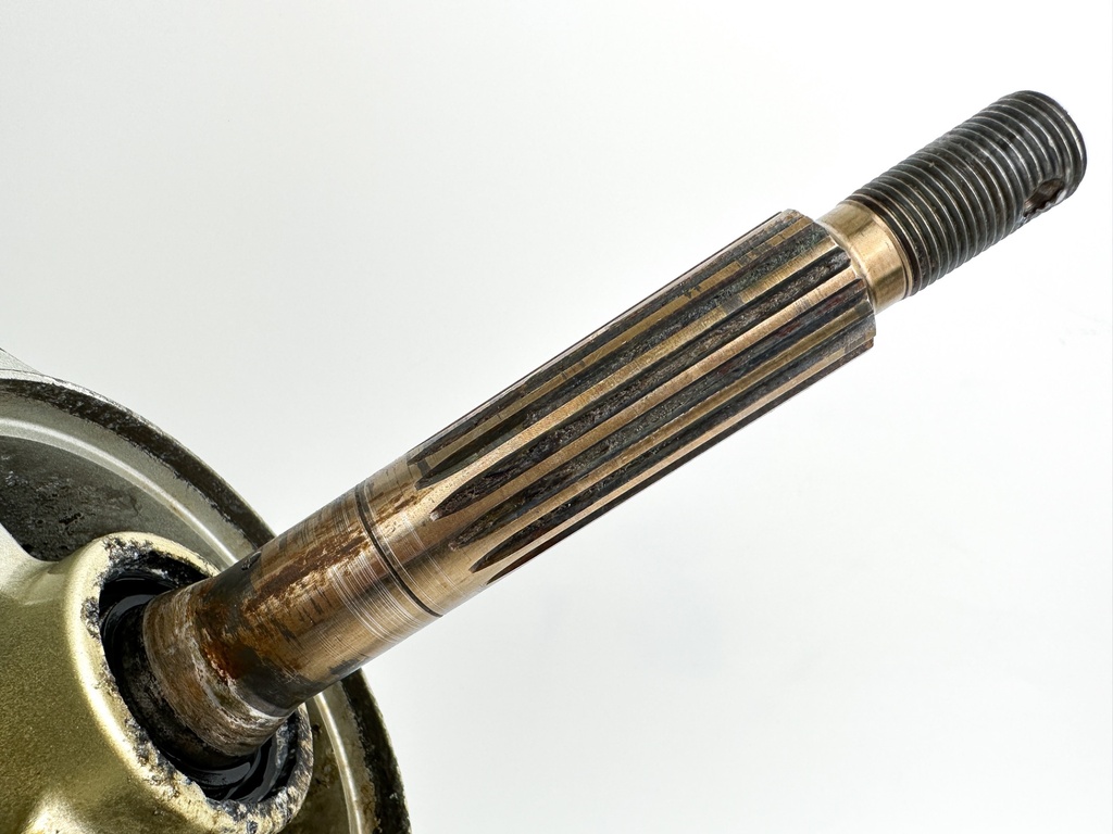 2002-05 Honda 200 225 HP 4 Stroke Outboard 30" XXL Lower Unit Gear Case RH