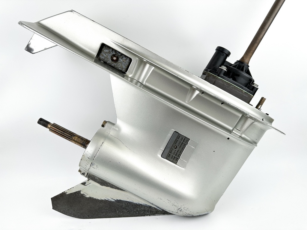 2002-05 Honda 200 225 HP 4 Stroke Outboard 30" XXL Lower Unit Gear Case RH