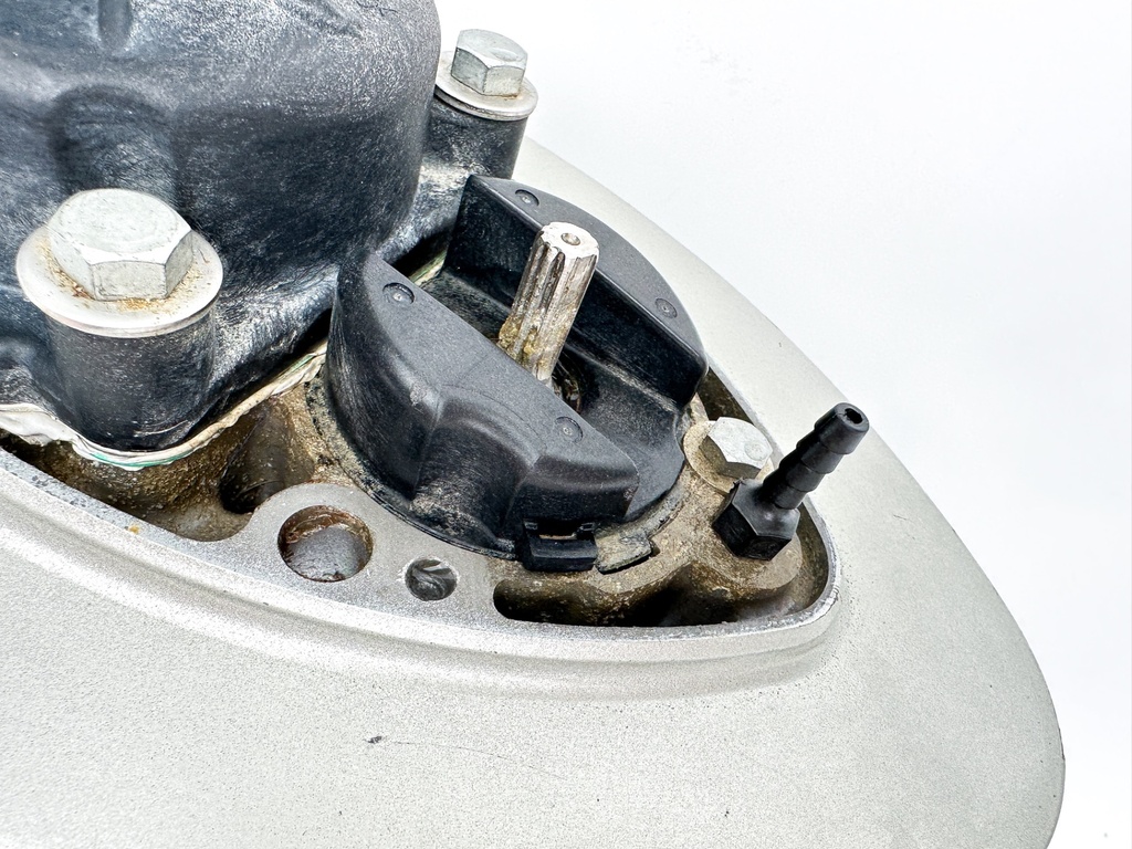 Honda BF 115 135 150HP 4 Stroke Outboard XL Lower Unit Gear Case RH Standard