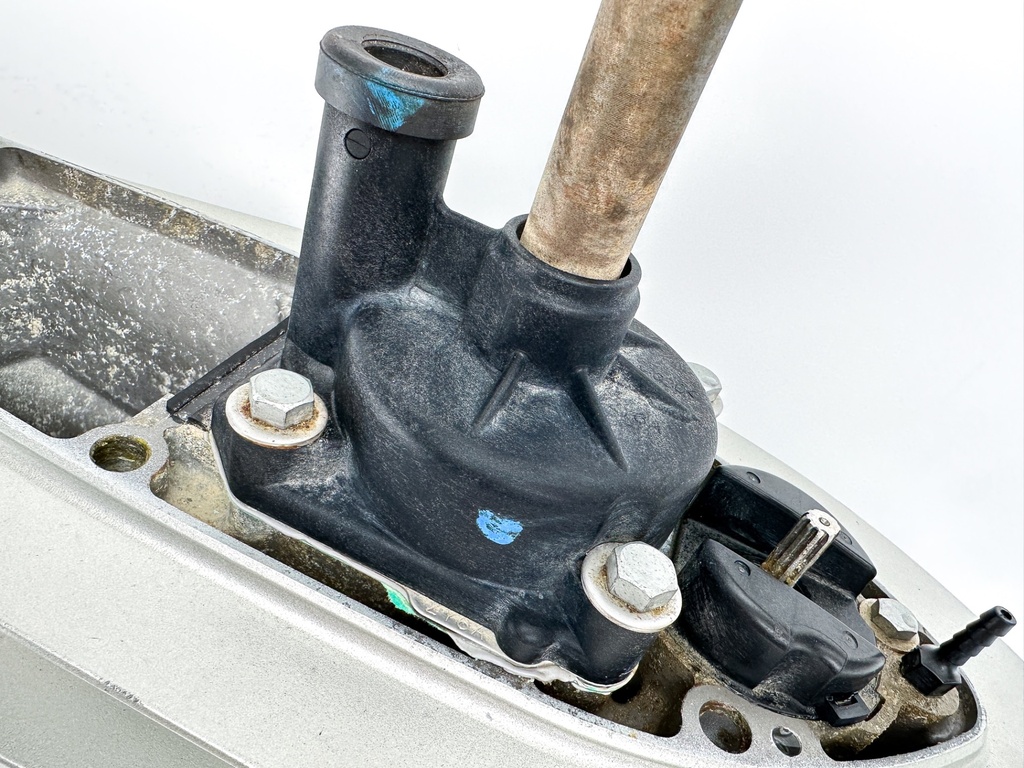 Honda BF 115 135 150HP 4 Stroke Outboard XL Lower Unit Gear Case RH Standard