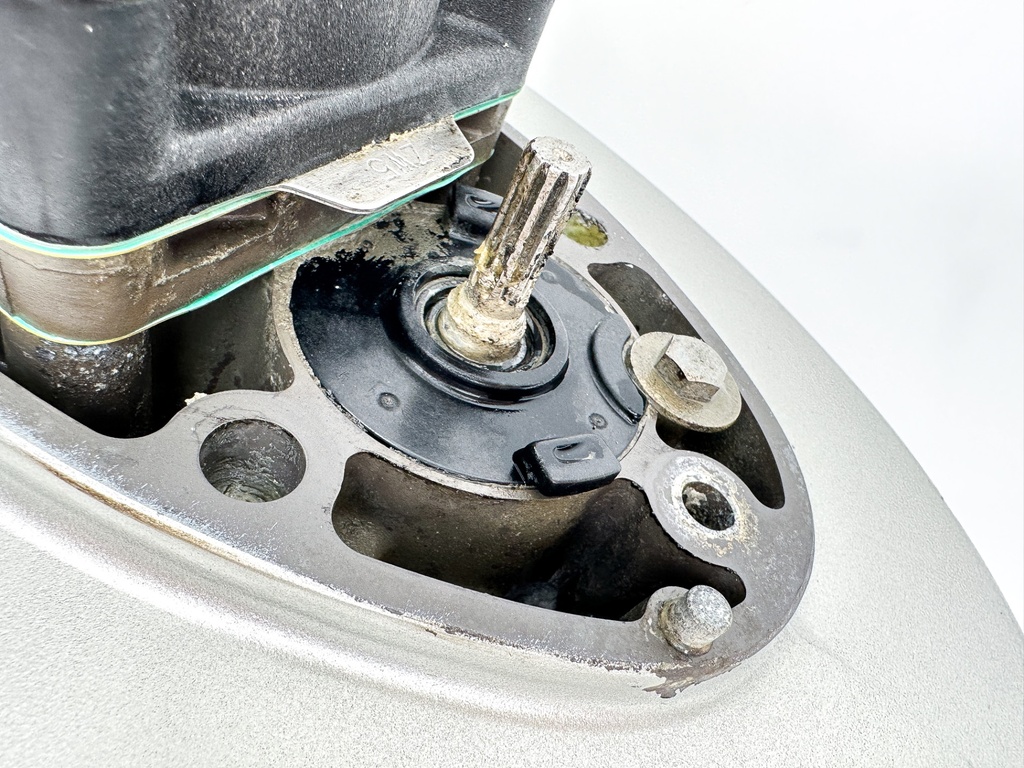 1999+ Honda 115HP 20" Long Lower Unit Gear Case Assembly Standard Rotation