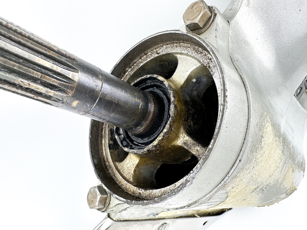 Honda 115 130HP 25" XL Lower Unit Gear Case Assembly Standard RH 1996-2006