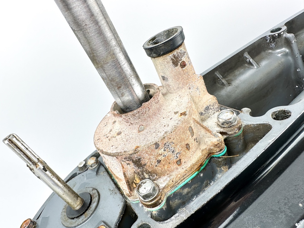 2001-18 Suzuki 115 140 HP 4 Stroke Outboard 25" XL Lower Unit Gear Case