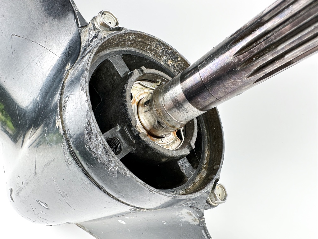 2001-18 Suzuki 115 140 HP 4 Stroke Outboard 25" XL Lower Unit Gear Case