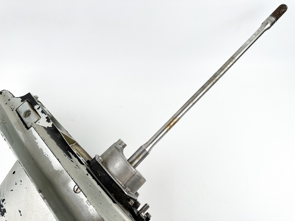 1997 Honda 75 90HP 4 Stroke Outboard 20" Long Lower Unit Gear Case 41100-ZW1-003ZA