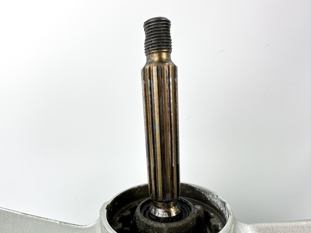 1996 Honda 50HP 4 Stroke Outboard 25" XL Lower Unit Gear Case 41100-ZW4-H93ZA