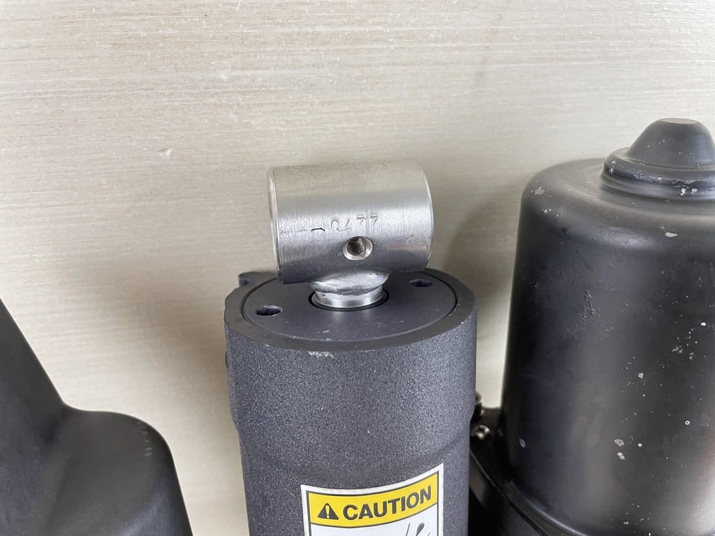 2007 Mercury 150HP Outboard Power Trim Tilt Unit Assembly 8M0168222 144 Hours