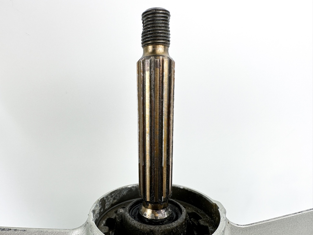 1996 Honda 50HP 4 Stroke Outboard 25" XL Lower Unit Gear Case 41100-ZW4-H93ZA