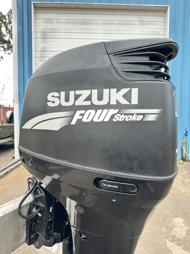 2006 Suzuki DF 150 HP 4 Stroke Outboard Engine 25" Standard Rotation