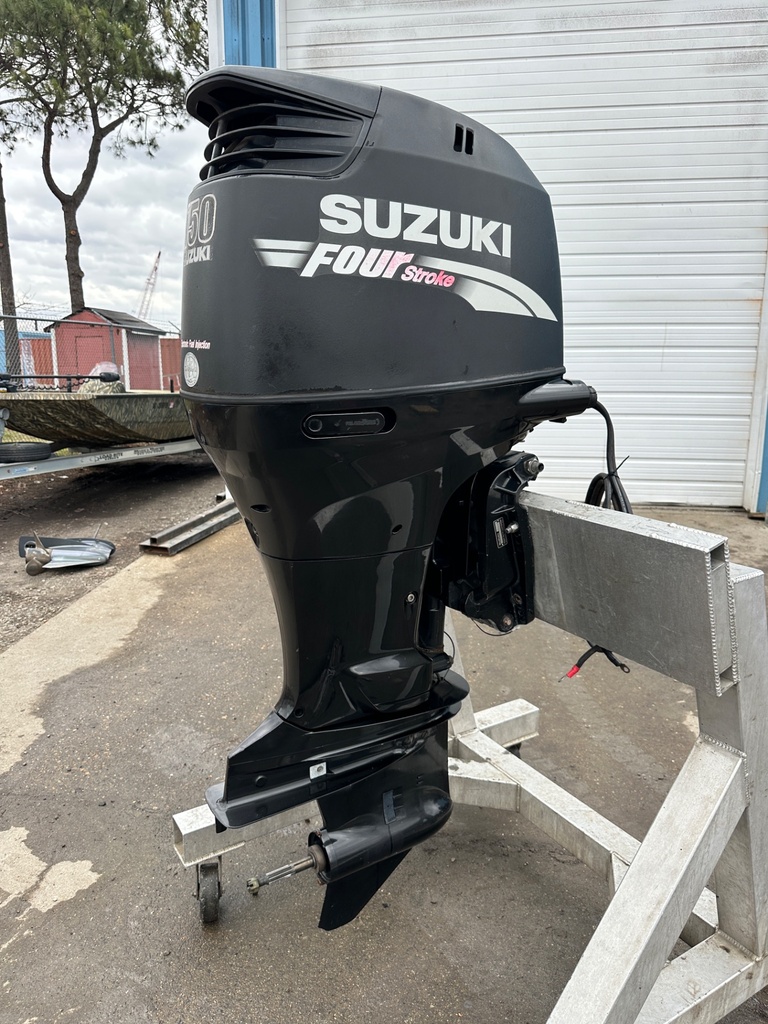 2006 Suzuki DF 150 HP 4 Stroke Outboard Engine 25" Standard Rotation