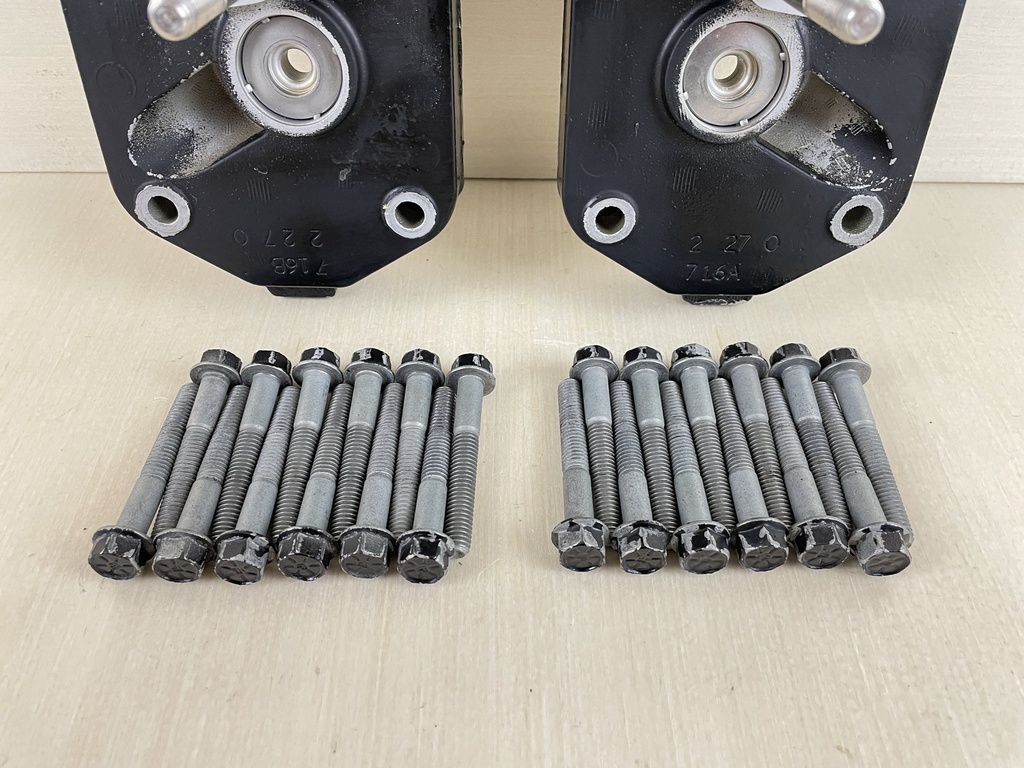 2007 Mercury 150HP 2 Stroke Optimax Cylinder Head Set Port Starboard Left Right