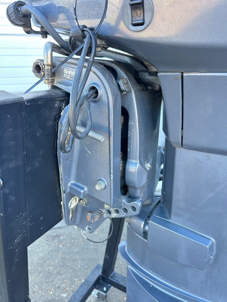 2004 Yamaha 90HP 2 Stroke Outboard Engine W/ 20" Shaft - Serviced