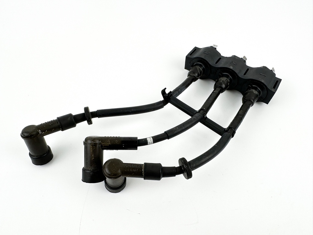 1996 Honda 50 HP 4 Stroke Outboard Ignition Coil Set 30513-ZV5-003 OEM