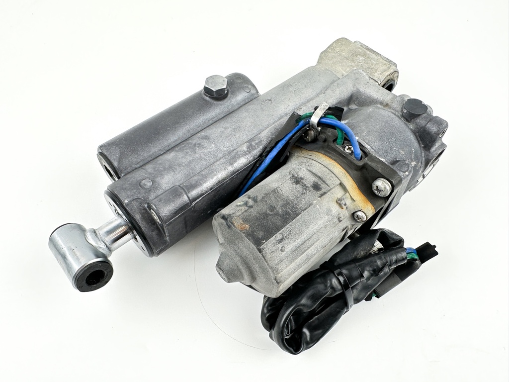 1996 Honda 50 HP 4 Stroke Outboard Power Trim Tilt Unit 56000-ZV5-823ZA - Needs Motor
