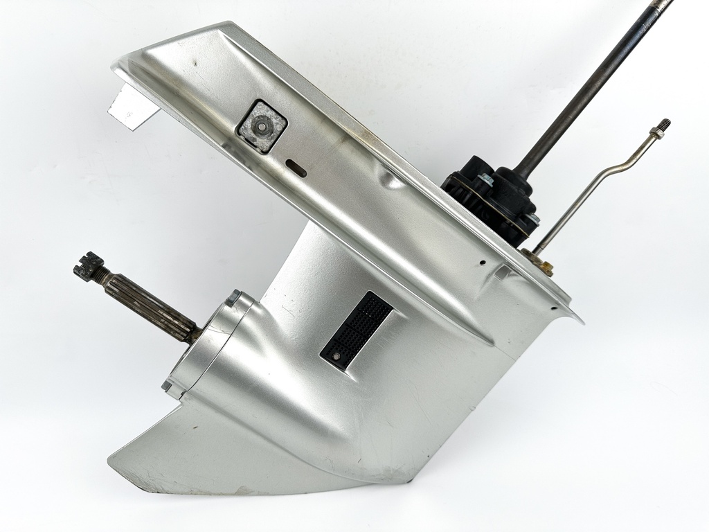 1998 Honda 50HP 4 Stroke Outboard 20" L Lower Unit Gear Case RH 41100-ZW4-H13ZA