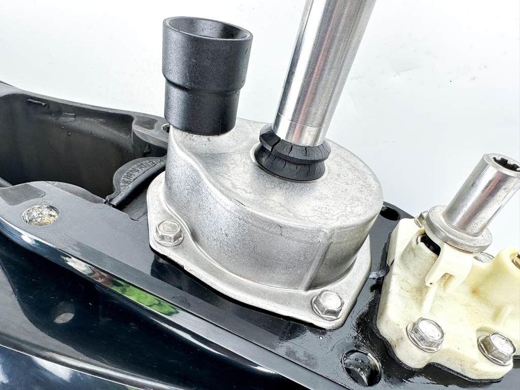 Mercury 225 250 275 300 HP L6 Verado 25" 1.85 Lower Unit Gear Case 5.44 Standard