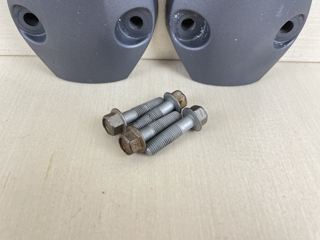 2015 Yamaha 115HP 4 Stroke Outboard Lower Mount Bracket Cover Set 6EK-44553-00-8D