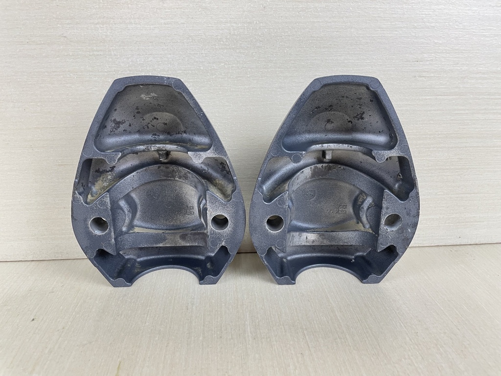 2015 Yamaha 115HP 4 Stroke Outboard Lower Mount Bracket Cover Set 6EK-44553-00-8D