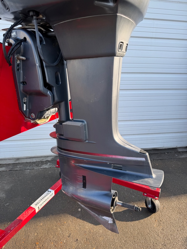 2003 Yamaha 150HP 2 Stroke Outboard 25” Shaft Carbureted - Great Shape