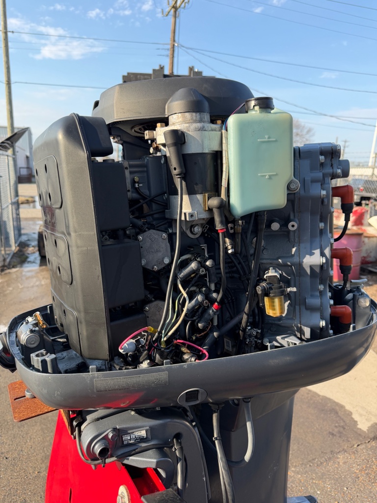 2003 Yamaha 150HP 2 Stroke Outboard 25” Shaft Carbureted - Great Shape