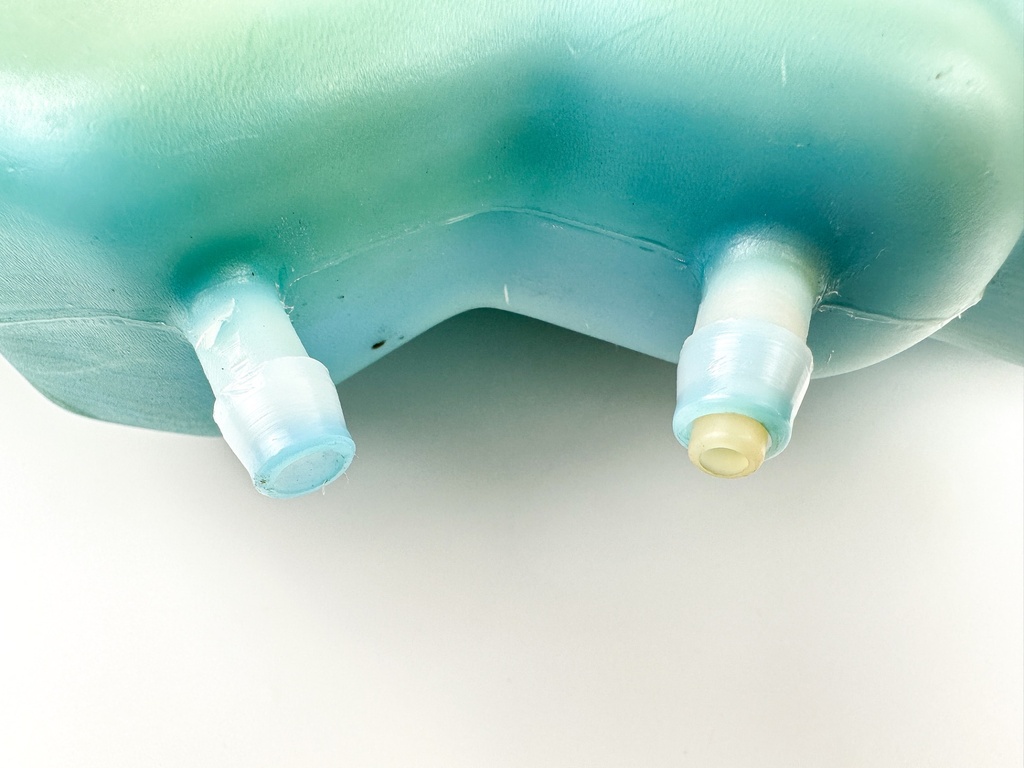 2003 Yamaha 70 HP 2 Stroke Outboard Oil Tank W/ Sensor 6H3-21707-06-00 OEM