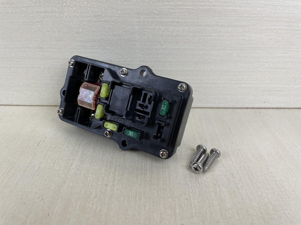 2015 Yamaha 115HP 4 Stroke Outboard Fuse Box Assembly 6EK-82170-02-00