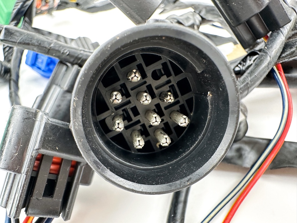 2003 Yamaha 225 HP 4 Stroke Outboard Engine Wire Harness 69J-82590-30-00 OEM