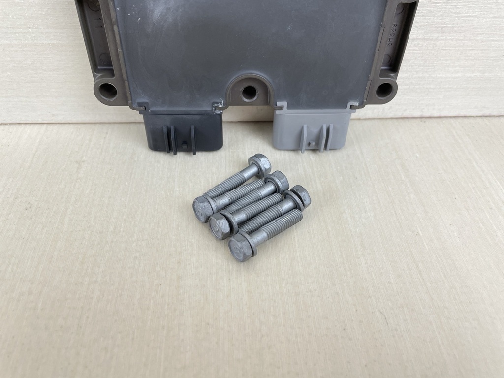 2015 Yamaha 115HP 4 Stroke Outboard Rectifier & Regulator Assembly 6EK-81960-00-00