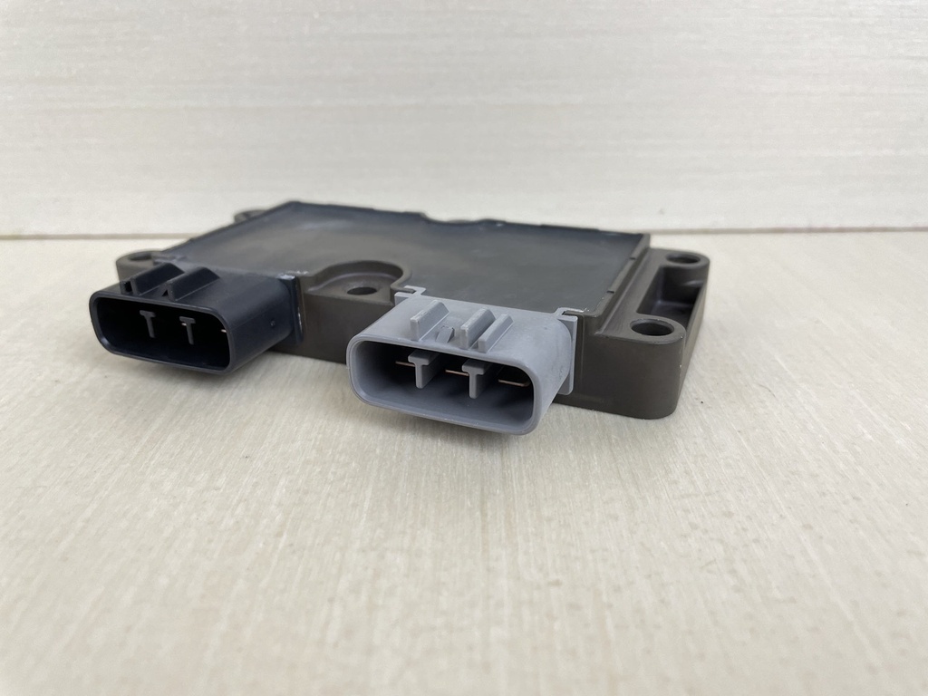 2015 Yamaha 115HP 4 Stroke Outboard Rectifier & Regulator Assembly 6EK-81960-00-00