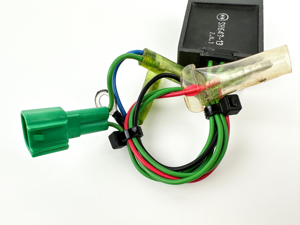 2003 Yamaha 70 HP 2 Stroke Outboard Rectifier & Regulator 6H2-81960-10-00 OEM