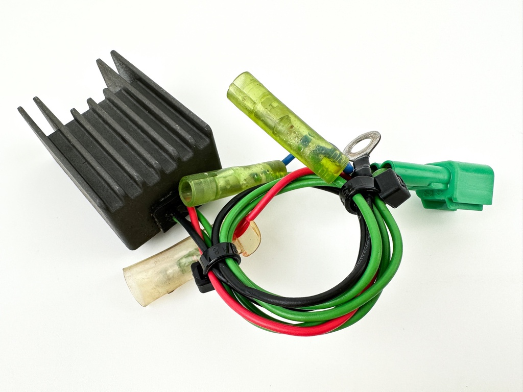 2003 Yamaha 70 HP 2 Stroke Outboard Rectifier & Regulator 6H2-81960-10-00 OEM