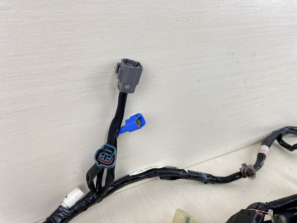 2015 Yamaha 115HP 4 Stroke Outboard Engine Wire Wiring Harness 6EK-82590-00-00