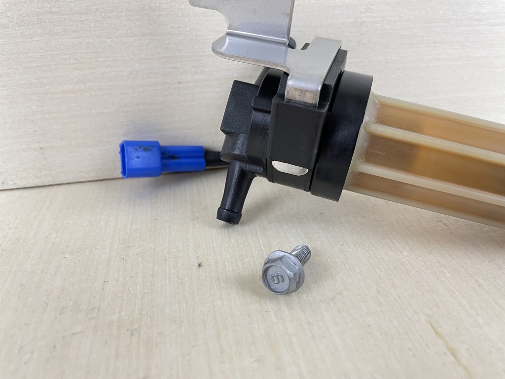 2015 Yamaha 115HP 4 Stroke Outboard Fuel Filter Assembly 6EK-24560-00-00