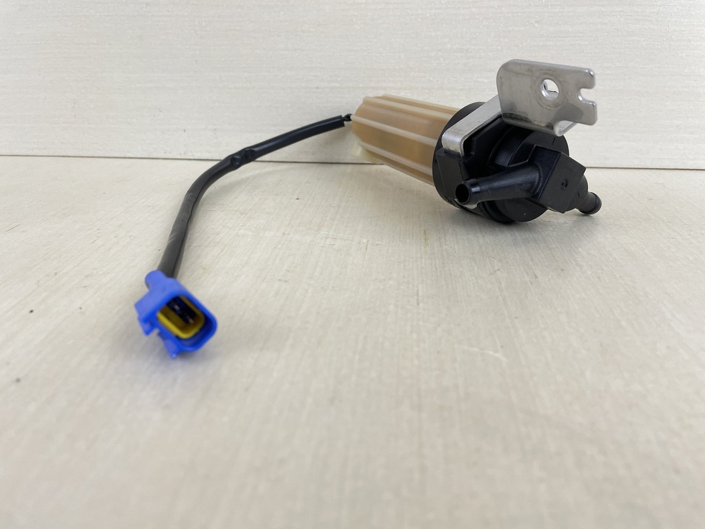 2015 Yamaha 115HP 4 Stroke Outboard Fuel Filter Assembly 6EK-24560-00-00